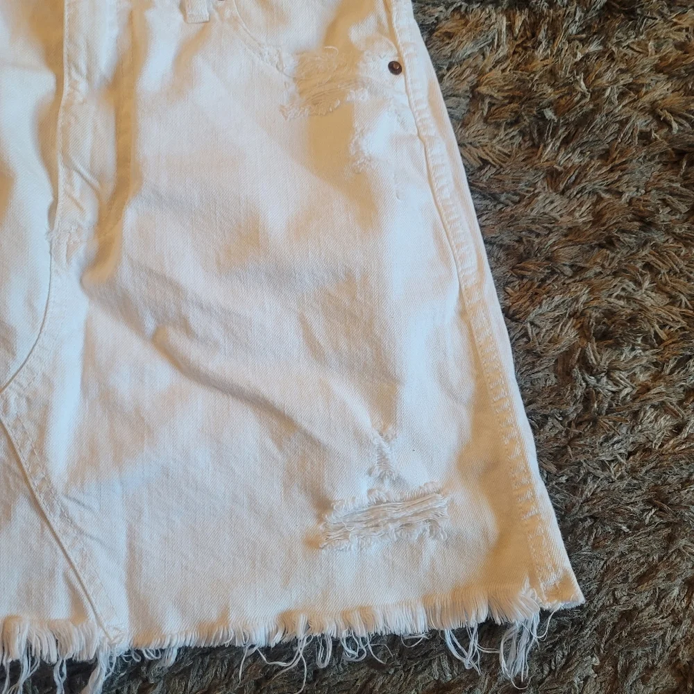 Abercrombie & Fitch White Distressed Zoe Natural Rise Vintage A-Line Skirt 4 - Picture 4 of 9
